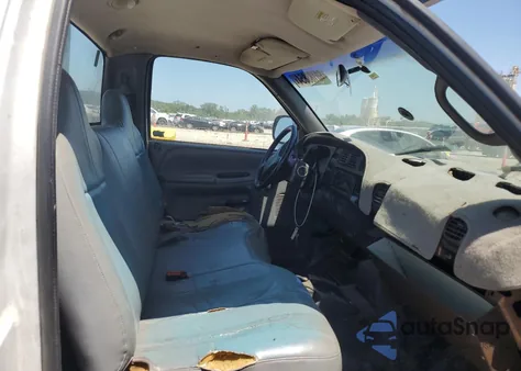 1999 Dodge Ram 2500 из США, поврежденный, VIN 3B6KC26Z6XM584885